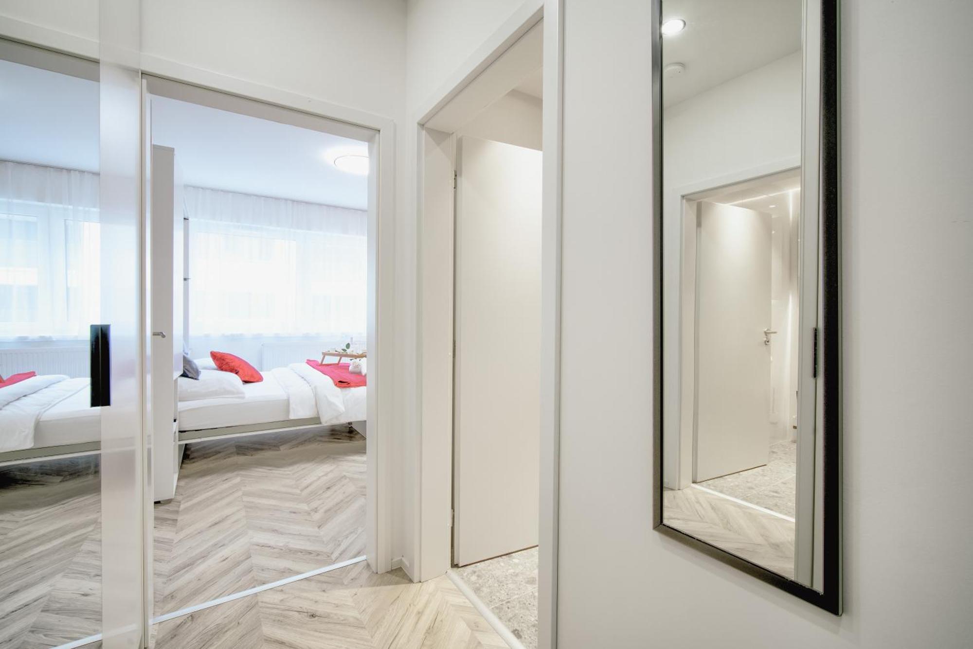 City Relax Apartments With Free Parking, 10 Mins Walk To City Centre เบอร์โน ภายนอก รูปภาพ