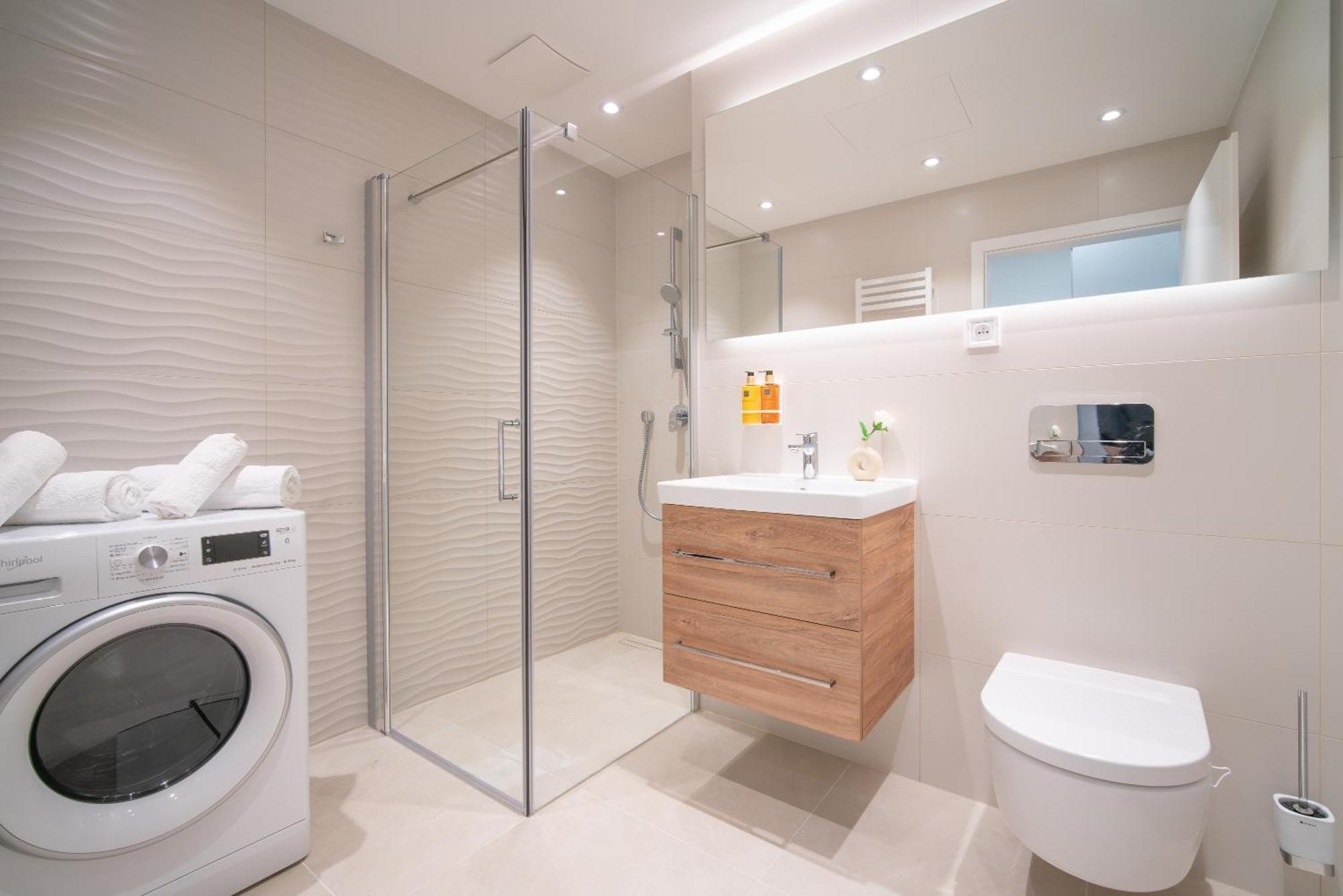 City Relax Apartments With Free Parking, 10 Mins Walk To City Centre เบอร์โน ภายนอก รูปภาพ