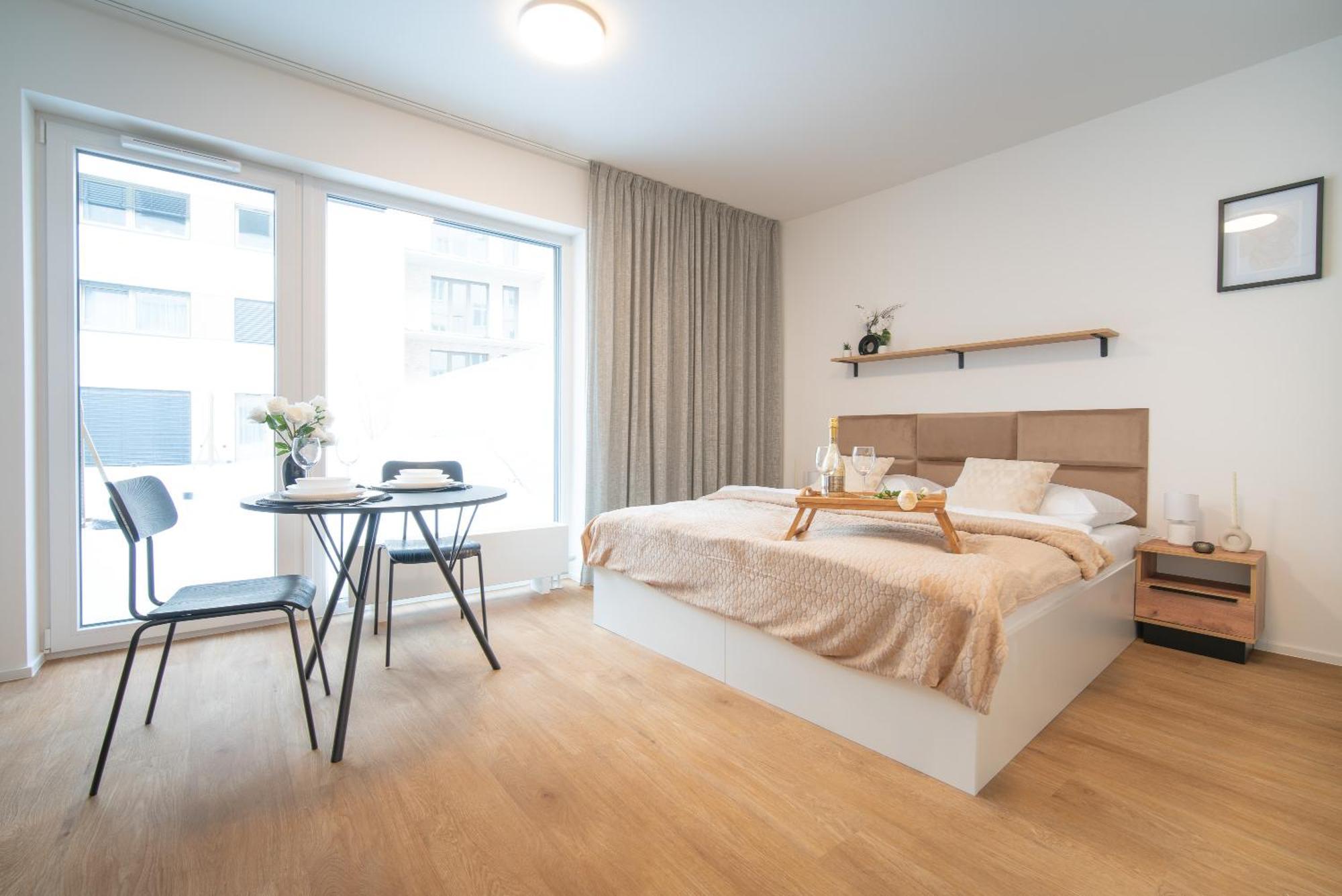 City Relax Apartments With Free Parking, 10 Mins Walk To City Centre เบอร์โน ภายนอก รูปภาพ
