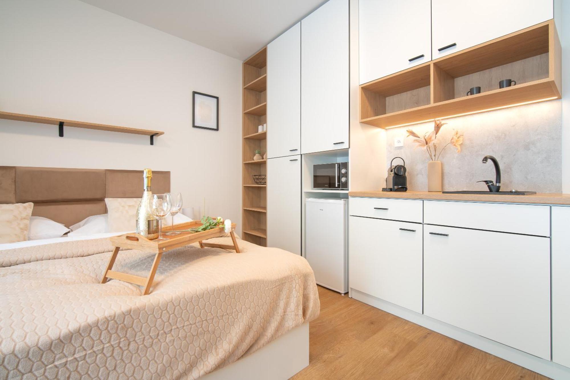 City Relax Apartments With Free Parking, 10 Mins Walk To City Centre เบอร์โน ภายนอก รูปภาพ